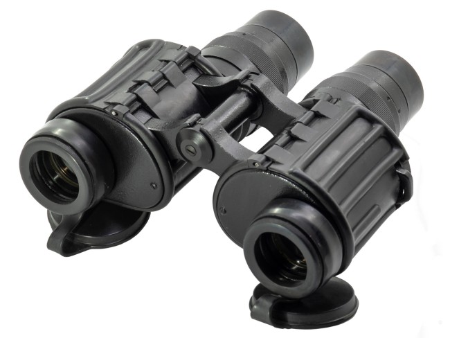 Бинокль КОМЗ БПОс 7x30 с сеткой Бинокль КОМЗ БПОс 7x30 с сеткой