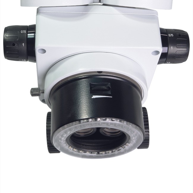 Оптич.головка Микромед МС-4-ZOOM (тринокуляр) с фокусировочным механизмом на штатив Оптич.головка Микромед МС-4-ZOOM (тринокуляр) с фокусировочным механизмом на штатив