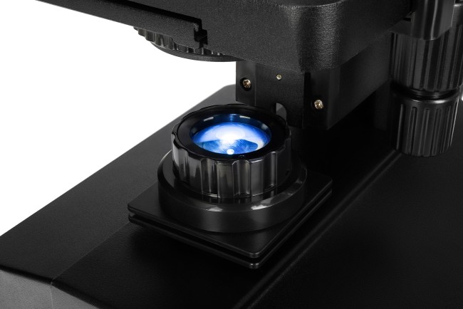 Микроскоп Levenhuk 890T, тринокулярный