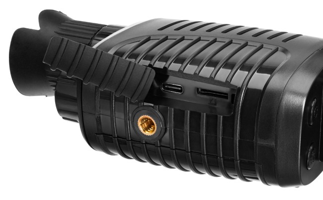 Монокуляр ночного видения Levenhuk Atom Digital DNM50 Монокуляр ночного видения Levenhuk Atom Digital DNM50