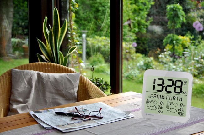 Часы настенные Bresser MyTime Meteotime LCD, серебристые Часы настенные Bresser MyTime Meteotime LCD, серебристые