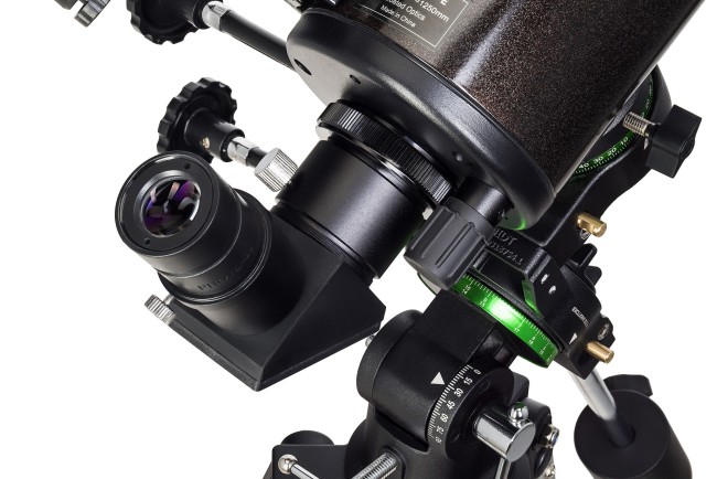 Телескоп Sky-Watcher MAK90 StarQuest EQ1, с коллимационными винтами Телескоп Sky-Watcher MAK90 StarQuest EQ1, с коллимационными винтами